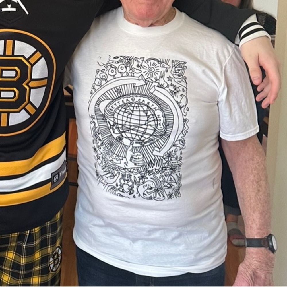 100 % proceeds donated to breast cancer research. Custom graphic art T shirt.NWT